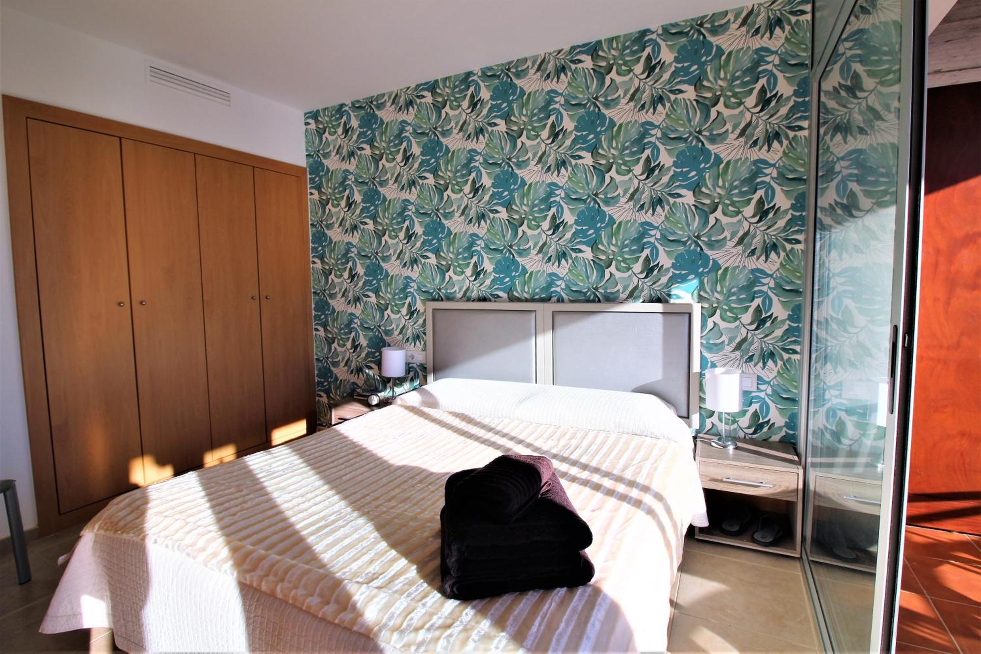 Global Immo 3248 Les Marines Appartement Roses